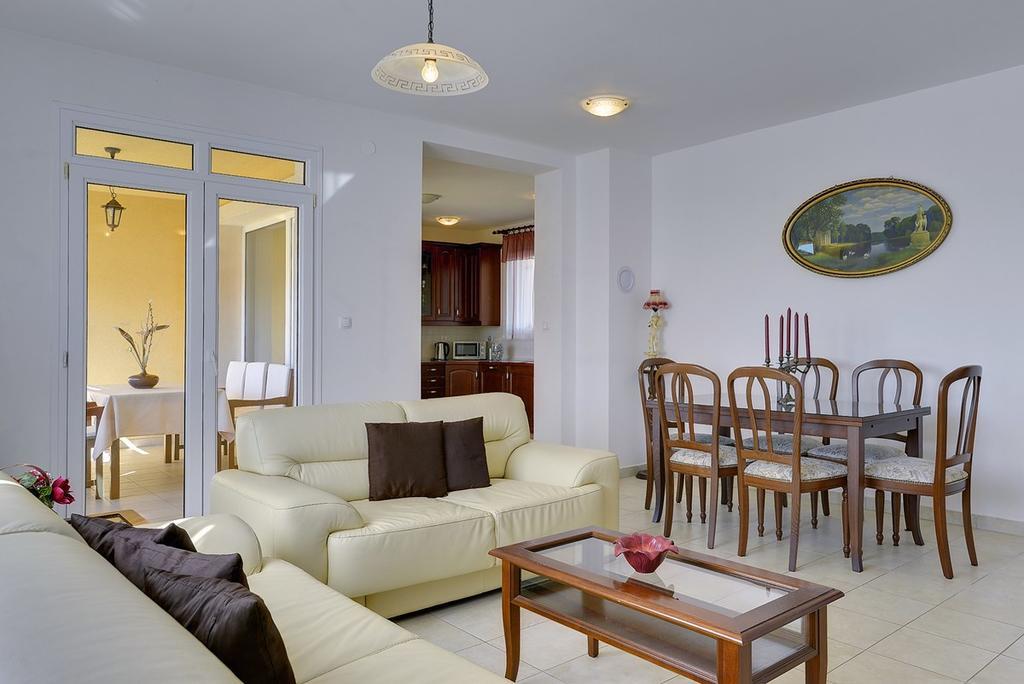 Apartment Bella Pula Exterior photo