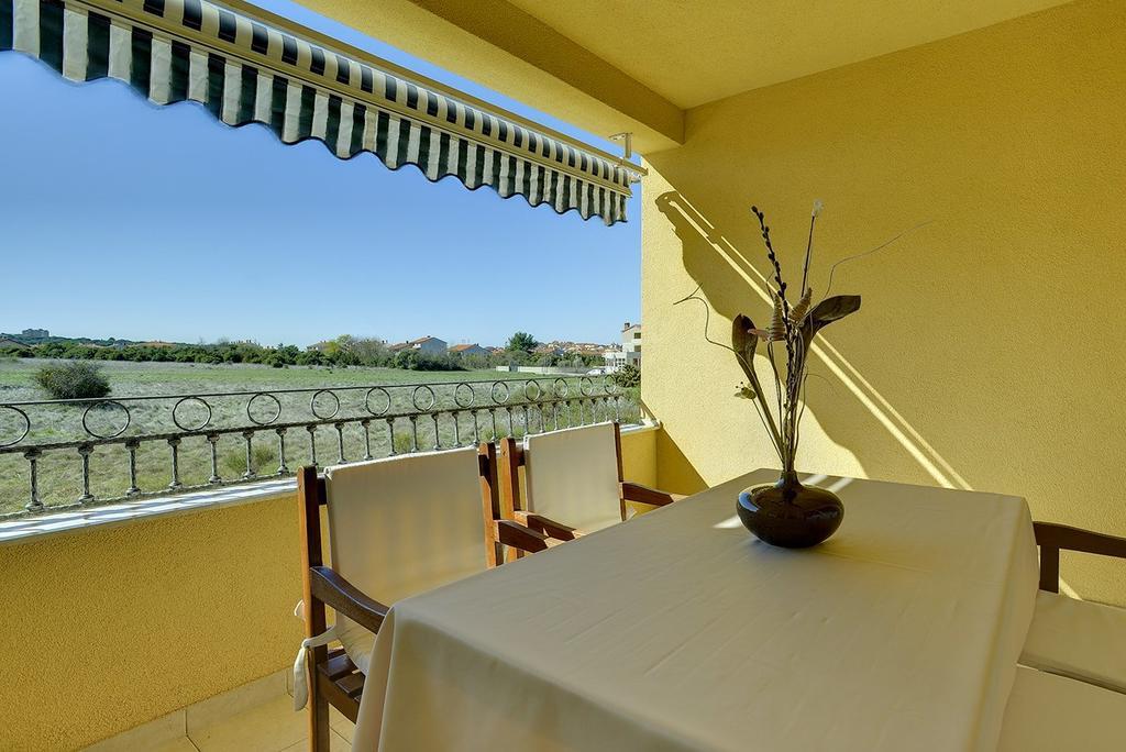 Apartment Bella Pula Exterior photo